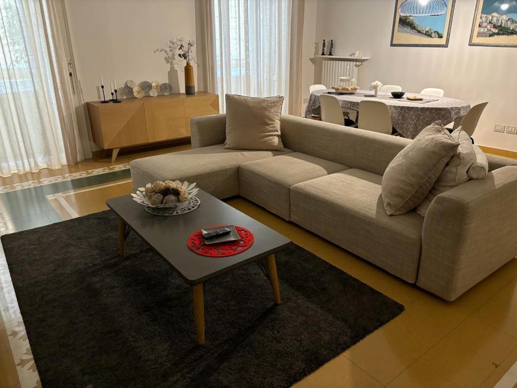 Luxury Manfredi Apartment Салерно Экстерьер фото